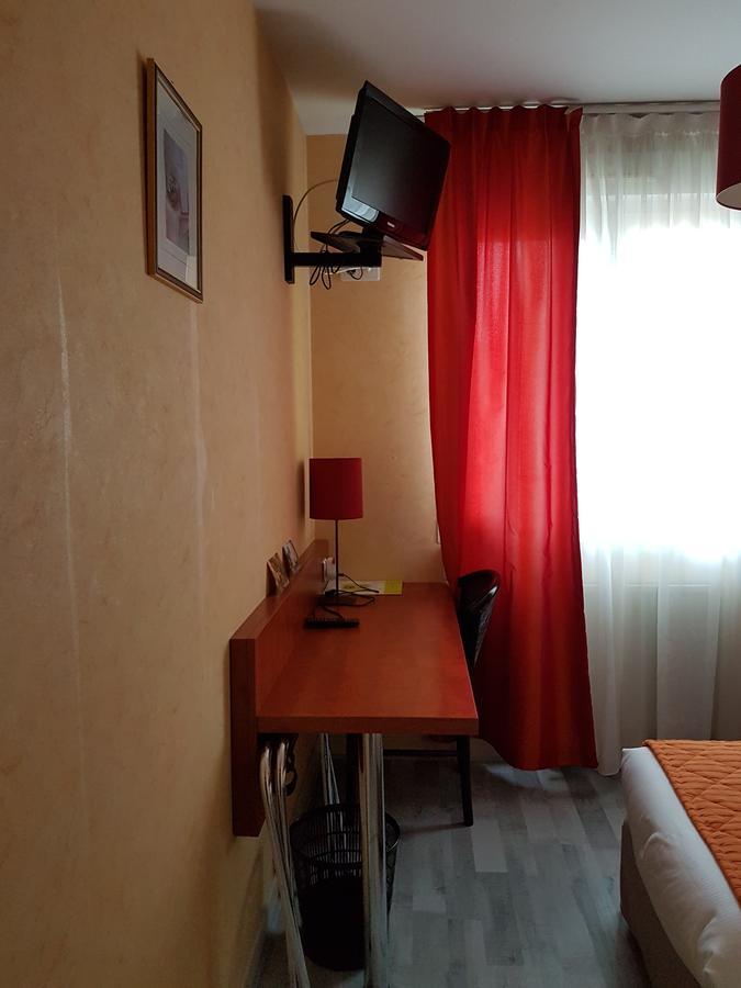 Logis Hotel Le Florina Sainte-Florine Exterior photo